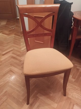 Mesa redonda y 4 sillas Forniture