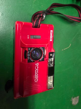 Cámara Konica Tomato Roja
