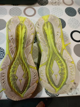 Asics Novablast 4 Talla 43.5