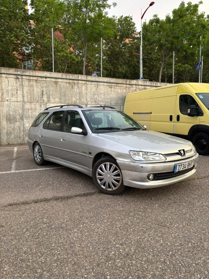 Peugeot 306 2000 - foto 1