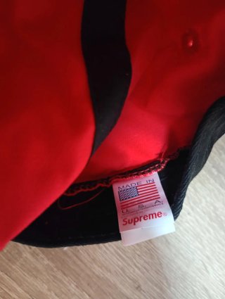 Gorra Supreme Roja