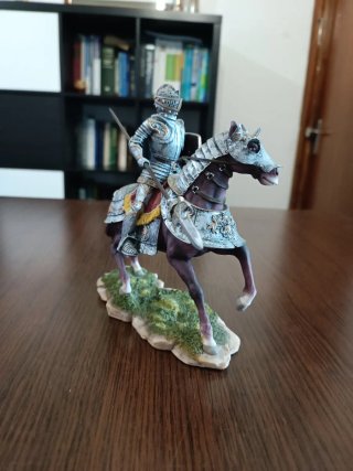 Figura Caballero Medieval a Caballo con Lanza