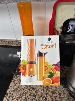 Batidora portátil Twist & Take naranja