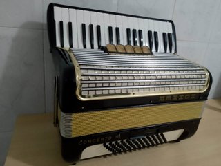 Acordeón Hohner Concerto III 72 bajos