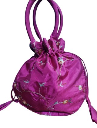 Bolso limosnera regional bordado