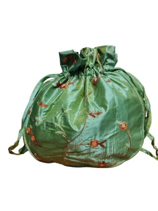 Bolso limosnera regional bordado