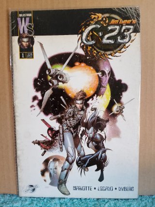 LOTE 10 COMICS DE SUPER HEROES.SPIDERMAN 2099.