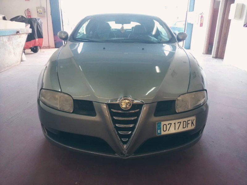 Alfa Romeo GT Bertone 2005 - foto 1