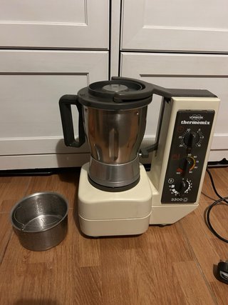 Thermomix 3300 Vorwerk . Funciona bien