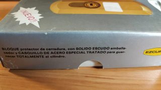 Escudo de seguridad Ezcurra modelo 424P