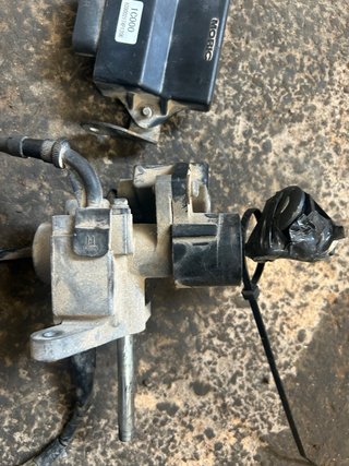Juego Cerradura y Centralita Yamaha Xmax 250