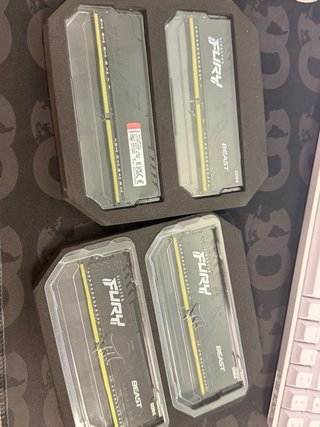 Kingston Fury Beast DDR4 64GB (4x16GB)