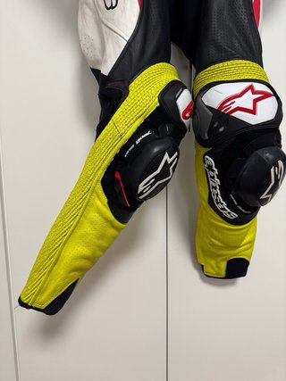 Mono Alpinestars GP Tech V2 Air 1 Pieza rojo fluor