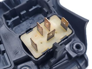MANDO ELEVALUNAS DELANTERO DERECHO MERCEDES MERCEDES SPRINTER 02.00 -> CAJA CERRADA 1999-2006