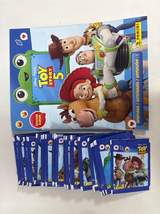 Álbum + 50 sobres Toy Story 5 Panini disney