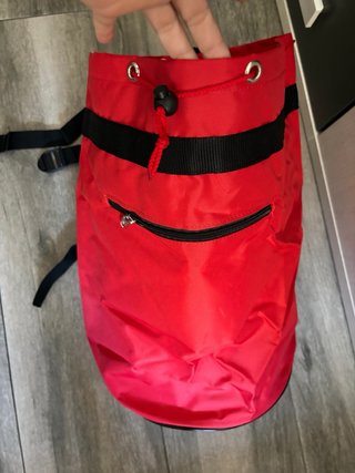 Macuto de viaje rojo