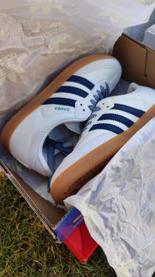 Adidas Samba Blancas y Azules
