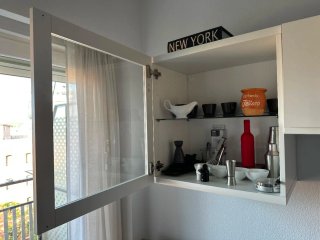 Mueble Alto IKEA BESTA. Se escuchan ofertas