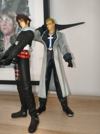 Figuras Squall y Seifer Final Fantasy VIII