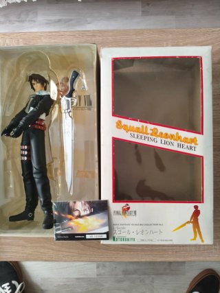 Figuras Squall y Seifer Final Fantasy VIII