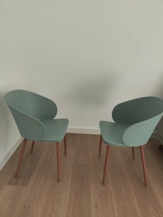 6 sedie da pranzo moderne. Prezzo per unità