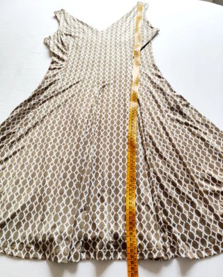 Vestido estampado marrón y blanco