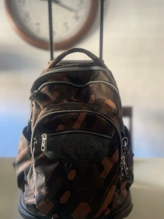 Mochila Totto Camuflaje con ruedas