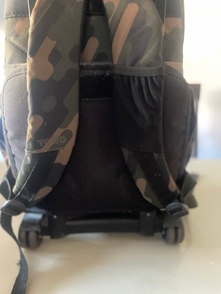 Mochila Totto Camuflaje con ruedas