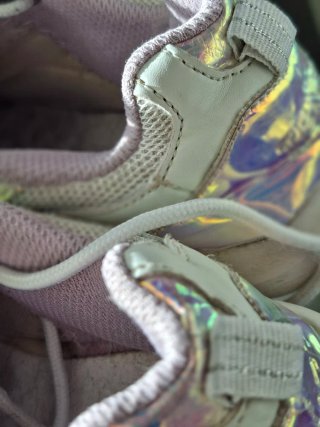 Deportivas niña talla 33