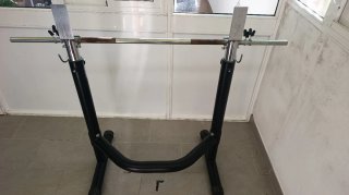 Soporte y barra de pesas  de 150 con pinzas