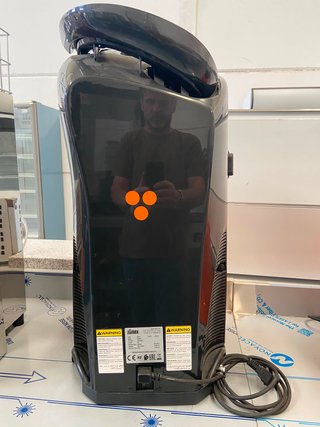 Máquina Zumos Zumex Automática