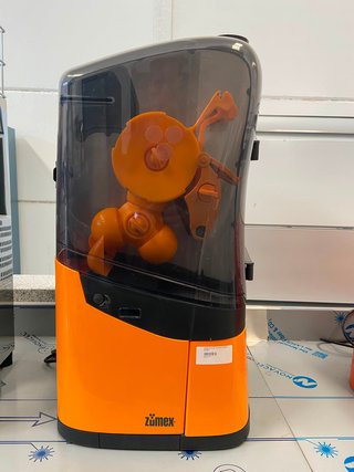 Máquina Zumos Zumex Automática