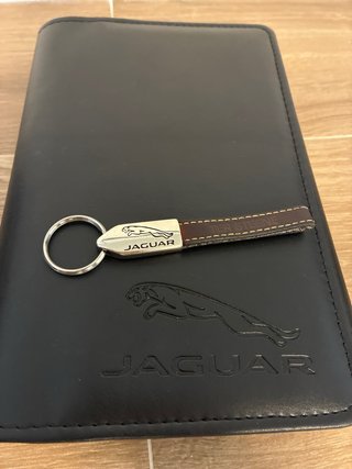 Carpeta Jaguar