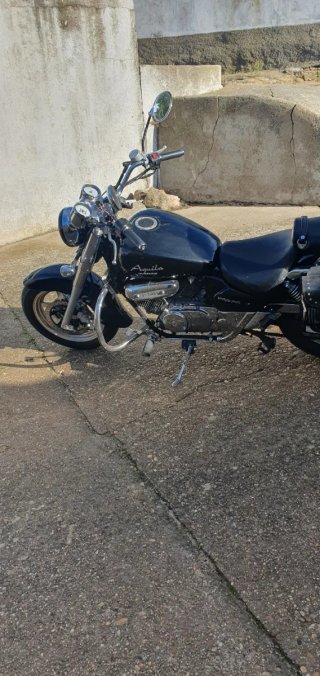 Hyosung Aquila Negra de 125cc