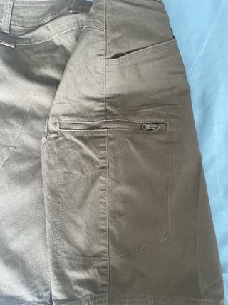 Pantaloni corti da escursionismo grigi