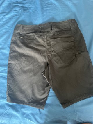Pantaloni corti da escursionismo grigi