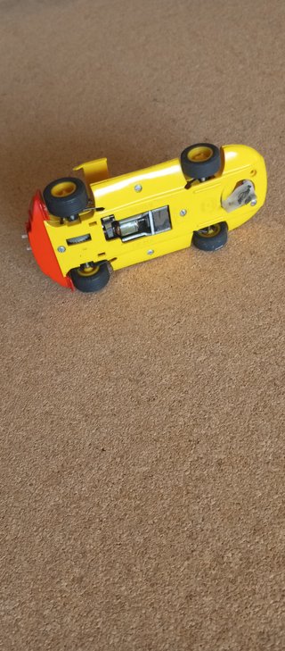 Coche Scalextric Sigma Amarillo