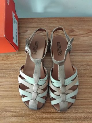Sandalias Pikolinos 38
