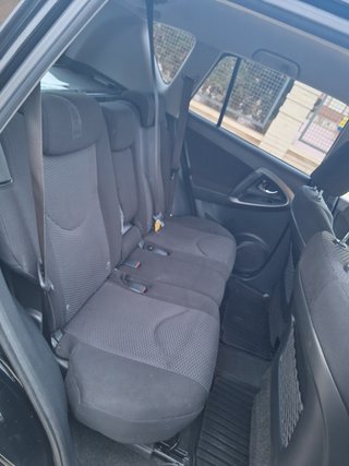 Toyota RAV4 2011