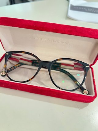 Gafas Carolina Herrera Tortoise Red