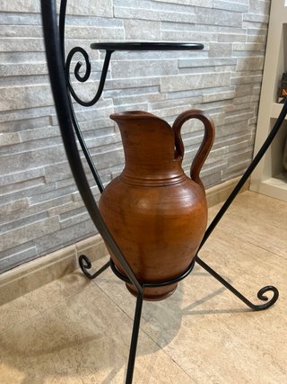 Jofaina antigua con soporte y jarra