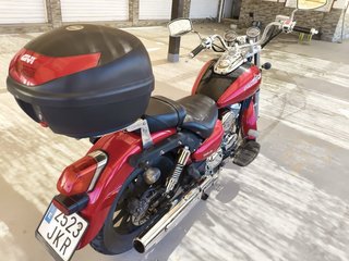 Daelim Daystar 125cc Moto Cruiser Roja