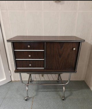 Aparador vintage madera y metal