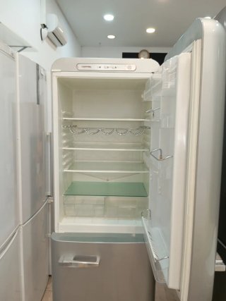 Nevera Smeg Plata