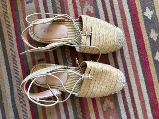 Alpargatas Zara Beige y Multicolor