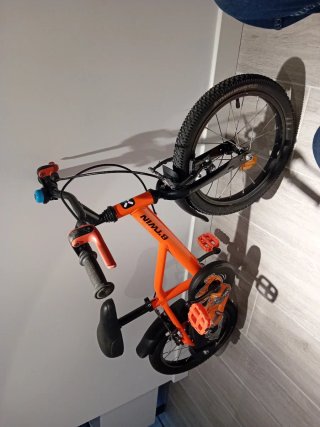 Bicicleta infantil naranja Btwin