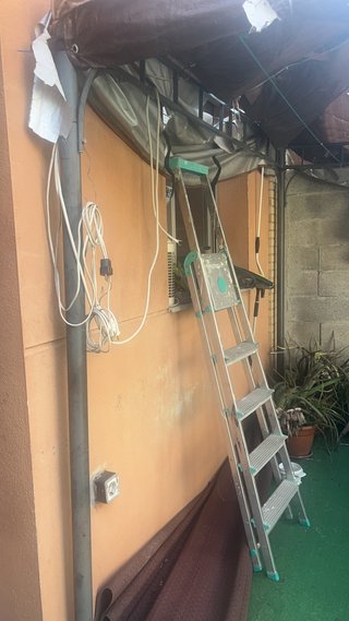 Liquido: Estructura pérgola cónica hierro