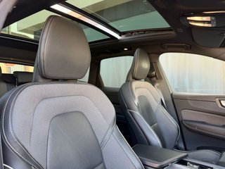 VOLVO XC60 2.0 B4 G Plus Dark Auto