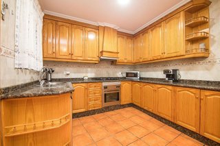Chalet en venta en Peña de las Águilas en Elche