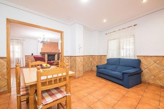 Chalet en venta en Peña de las Águilas en Elche